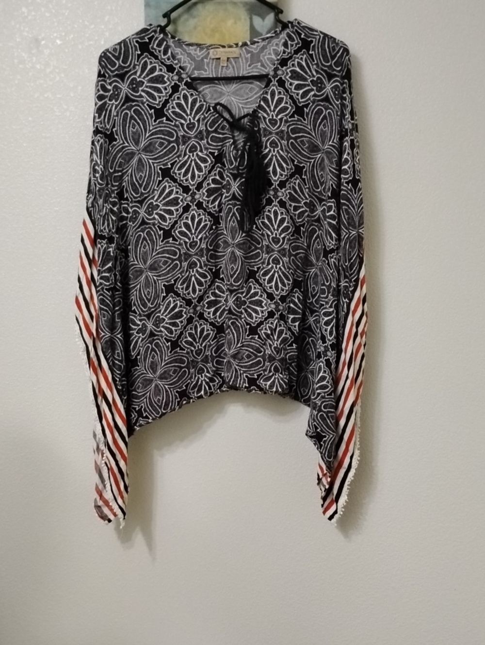 Democracy Black & White Floral Peasant Top with Striped Sleeves - Picture 5 of 7